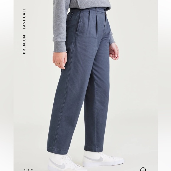 Dockers high waisted pleated pants -never worn - Picture 2 of 6